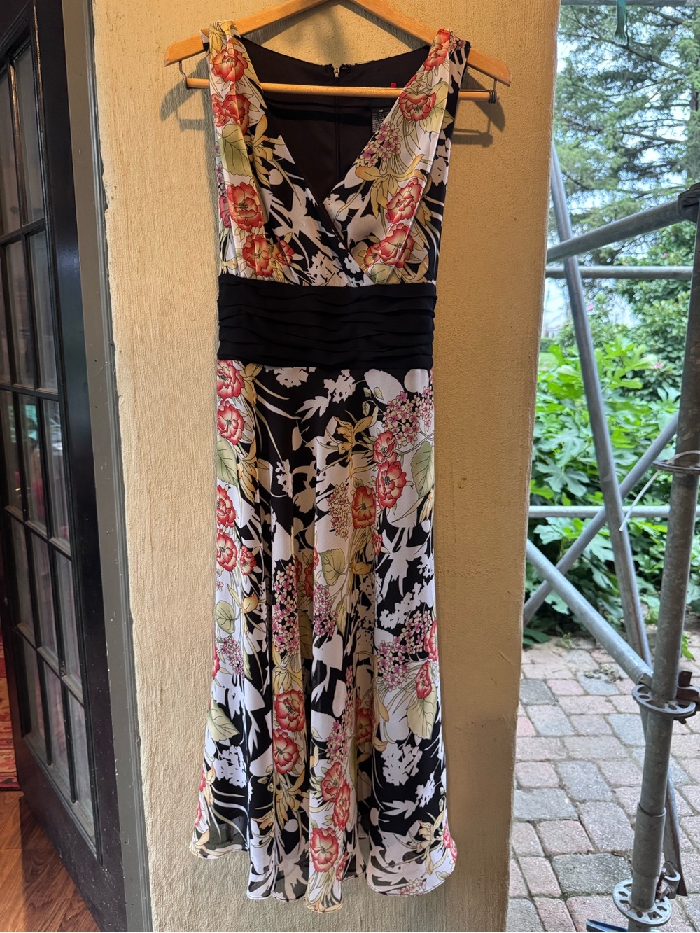 Scarlett Floral Midi Dress